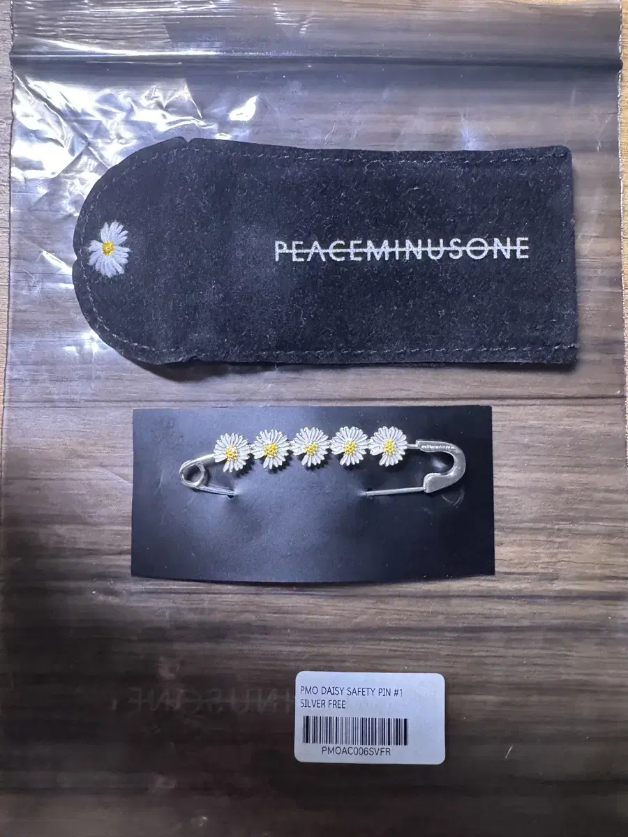 アイドル PEACEMINUSONE PMO DAISY SAFETY PIN PMO DAISY SAFETY PIN #1 SILVER